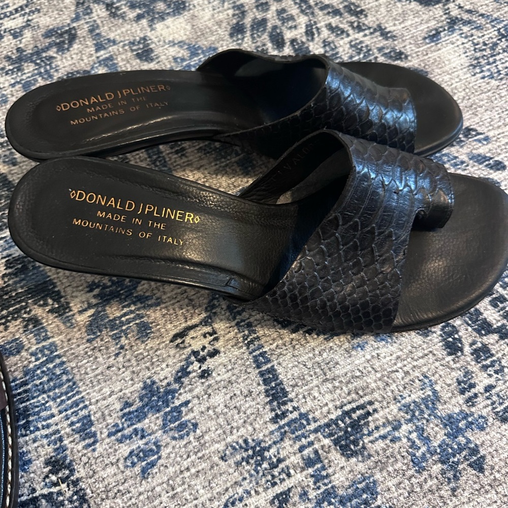 Donald J. Pliner Black Textured Mules - Picture 2 of 3